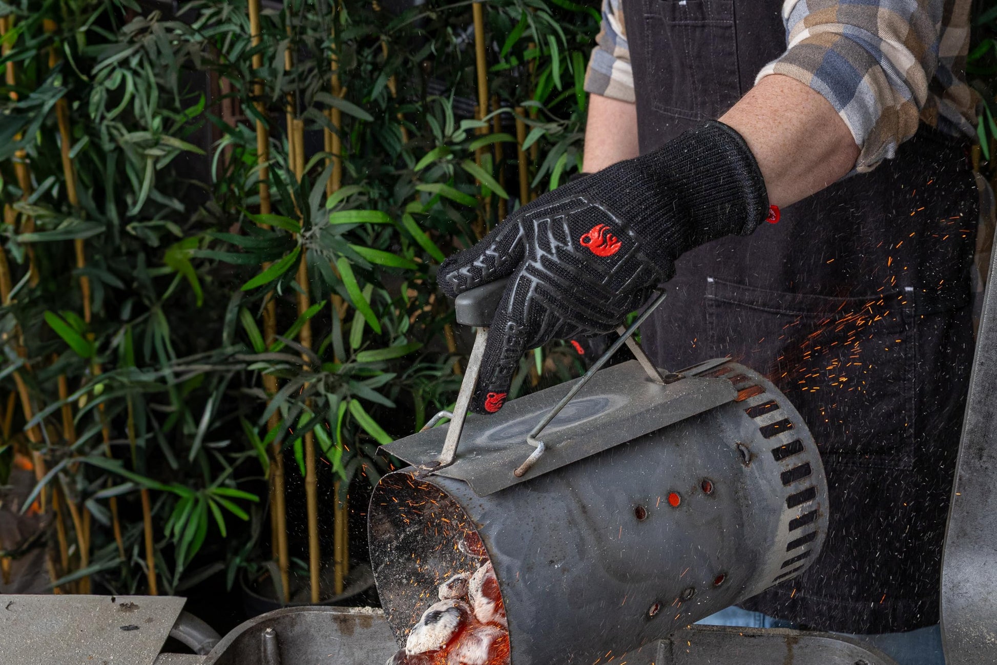 MEATER Mitts - Heat Resistant BBQ Gloves - Premium Cooking Gloves for Grill, Smoker, Oven, and Baking - Non-Slip, High-Temperature Protection, Extra Long Cuffs - CookCave