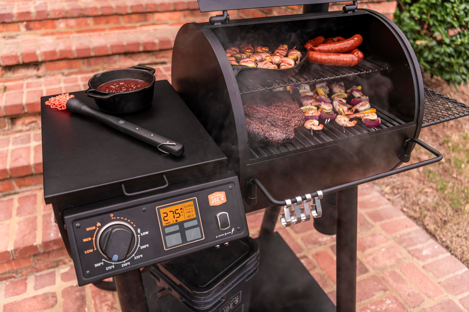 Oklahoma Joe's® Sauce Mop, Black - 3887247R06 - CookCave