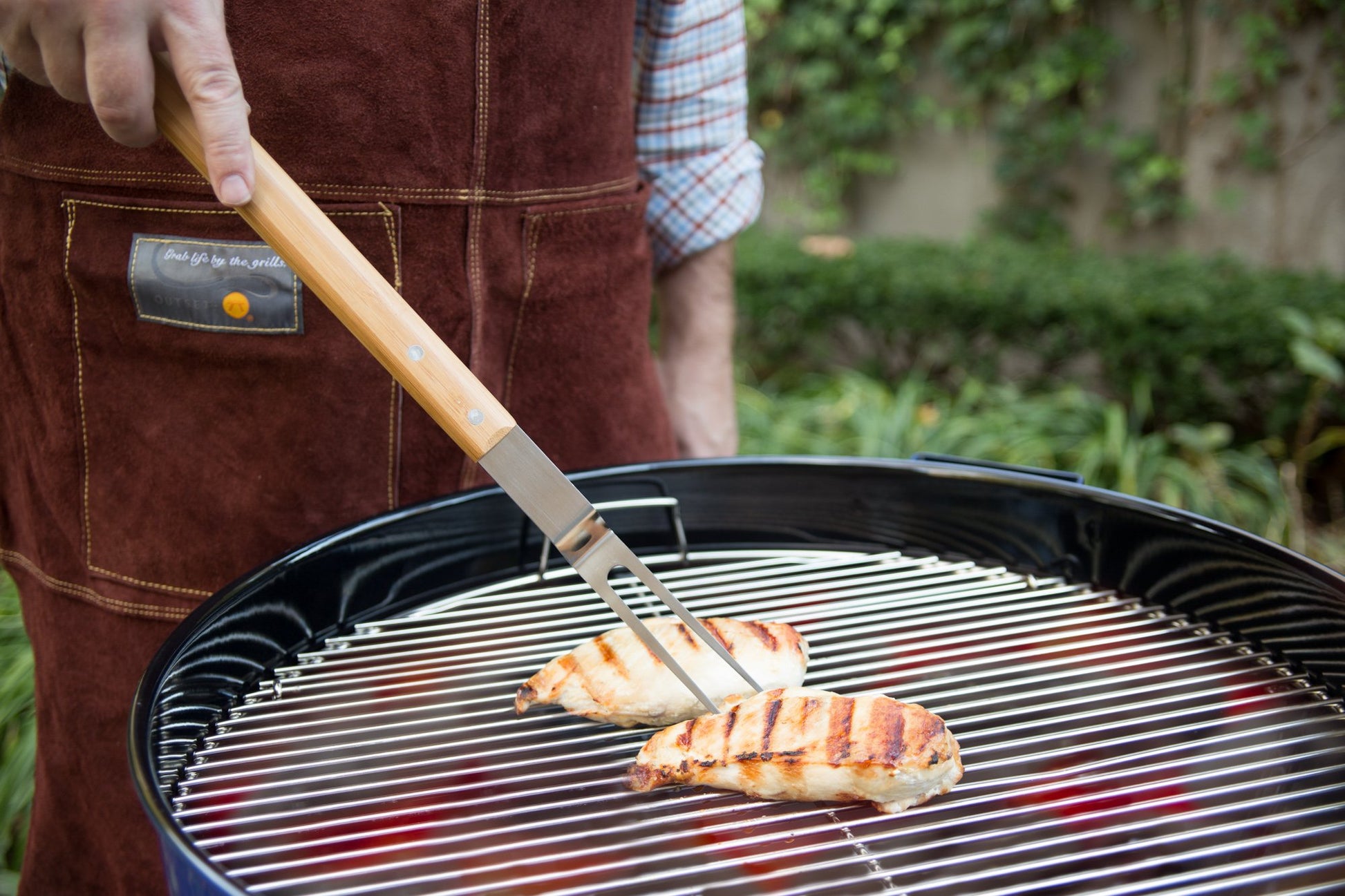 Outset QV30 Verde Collection Grill Fork, 100% Sustainable Materials - CookCave
