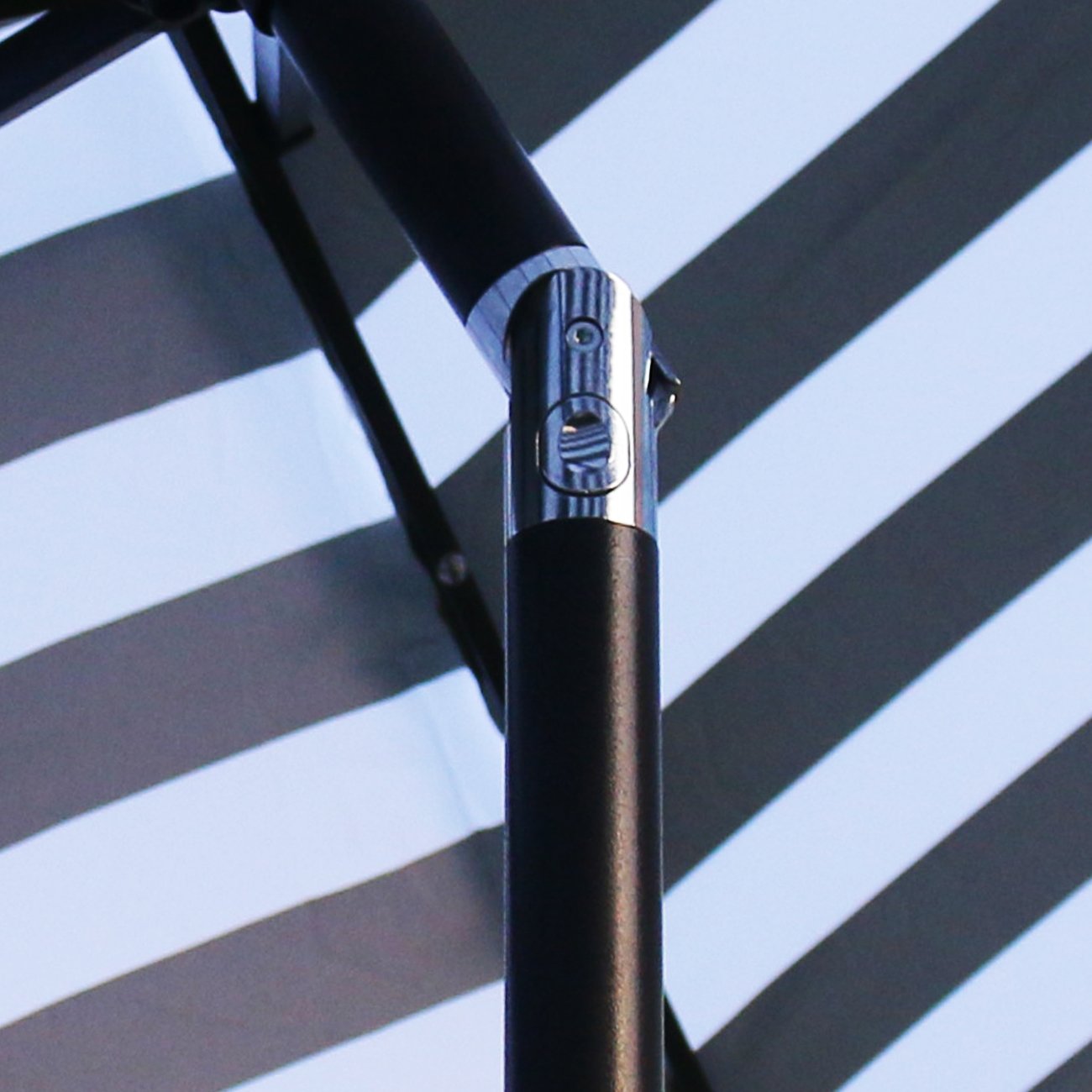 Sunnyglade 9' Solar 24 LED Lighted Umbrella with 8 Ribs Adjustment and Crank Lift System for Patio - Black and White - CookCave