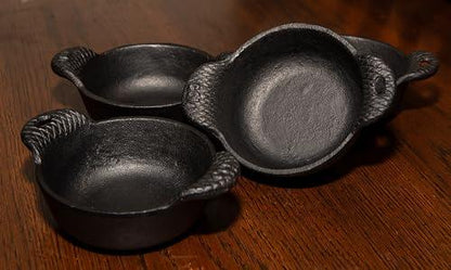 Cast Iron Ramekin Bakeware Bowl Set of 2 by Carver's Olde Iron, 4 1/2" x 1 1/2", 12 Oz Capacity - CookCave