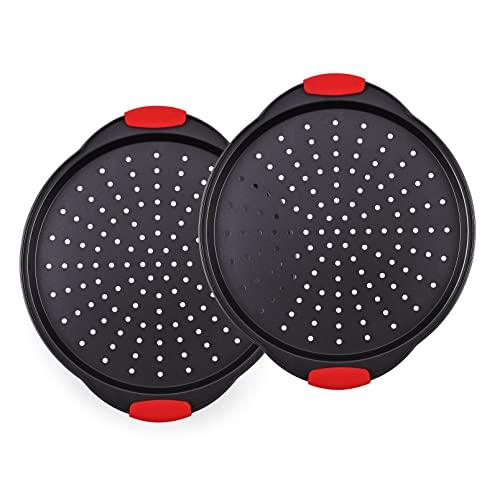 NutriChef Non-Stick Pizza Tray - with Silicone Handle, Round Steel Non-stick Pan with Perforated Holes, Premium Bakeware, Pizza Tray with Silicone and Oversized Handle, Dishwasher Safe - NCBPIZ3 - CookCave