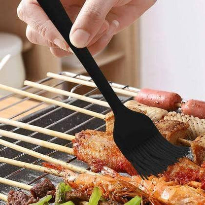 2-Piece Silicone Basting Pastry Brush - 8.3' (Small) & 10.4' (Large) - for Baking, Grilling, & Spreading Oil, Butter, BBQ Sauce, or Marinade - Heat Resistant, BPA Free and Dishwasher Safe (Black) - CookCave