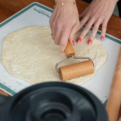 Watris Veiyi Small Rolling Pin, Wooden Dough Roller, Non-Stick Pizza Roller, Dough Baker Roller Set for Home Kitchen Baking Cooking(9.5cm/3.74in) - CookCave