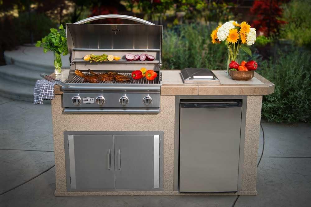 Bullet by Bull Outdoor Products 48209 Yukon Bullet by Bull 5 Burner Grill Natural Gas, Stainless Steel - CookCave