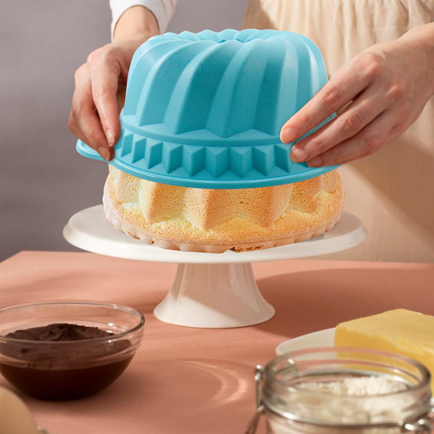 DRAONGYE 9.5 Inch Silicone Fluted Pans, Non-Stick Silicone Bundt Pan with Handle, Home Baking DIY Cake Mold for Cake, Chocolate, Jelly, Bread, Para Gelatinas (Blue, 1 Pack) - CookCave