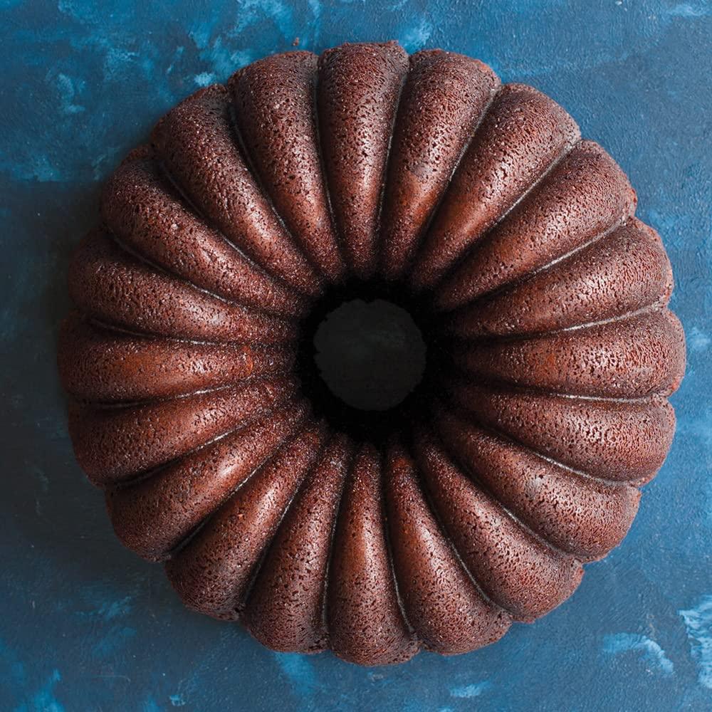 Nordic Ware Elegant Party Bundt Pan, 22.3 x 9.3 cm, Gold - CookCave