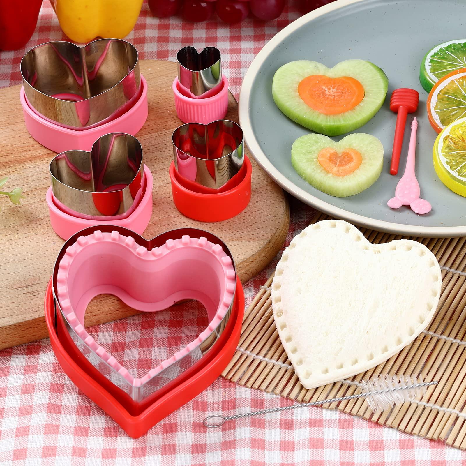 Valentine's Day Cookie Cutter Mold Set,5 Different Size Heart-shaped Sandwich Cutter and Sealer, Cookie, Fruit, Vegetable Cutters - CookCave