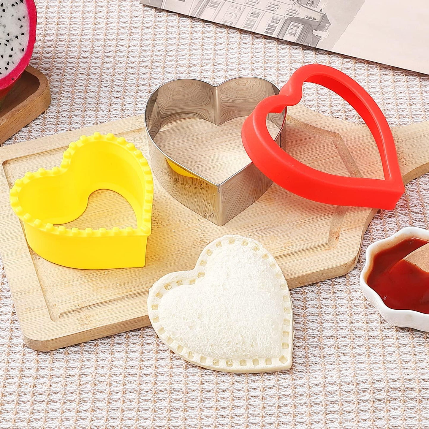 Heart Sandwich Cutter and Sealer,Heart Cookie Cutters 5 Pcs Valentine's Day Heart Shapes Stainless Steel Cookie Cutters Mold for Fruits Vegetables Cakes Biscuits and Sandwiches - CookCave