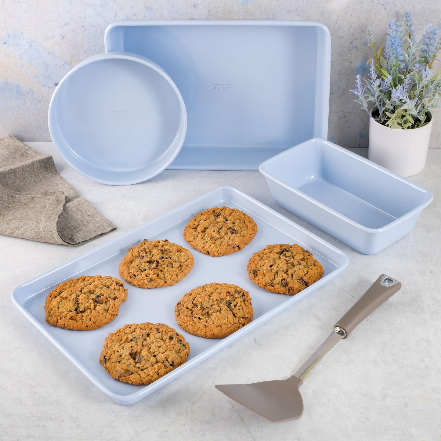 Martha Stewart Everyday 4 Piece Carbon Steel Colored Bakeware Set in Lavender - CookCave