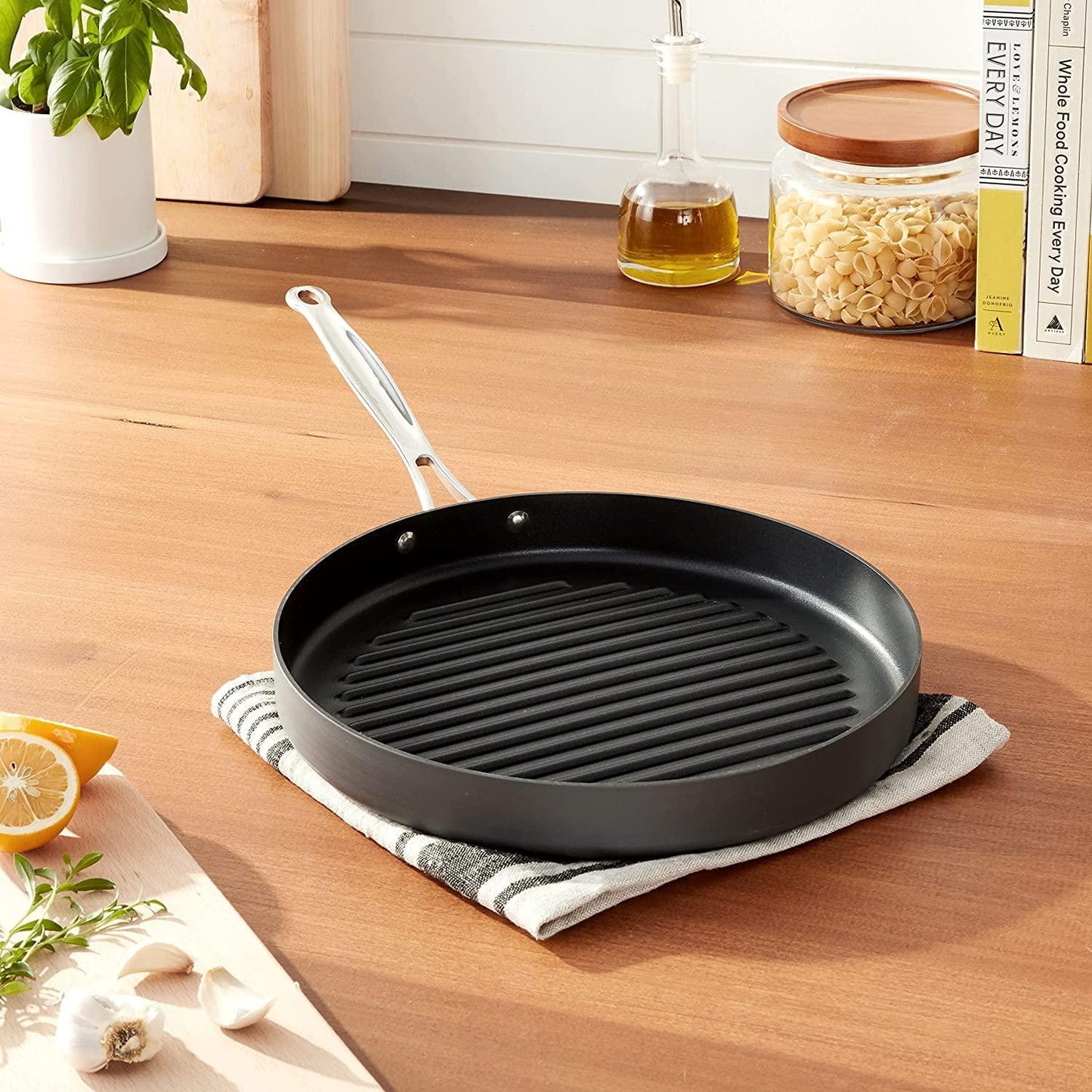 Cuisinart 630-30 Chef's Classic Nonstick Hard-Anodized 12-Inch Round Grill Pan,Black - CookCave