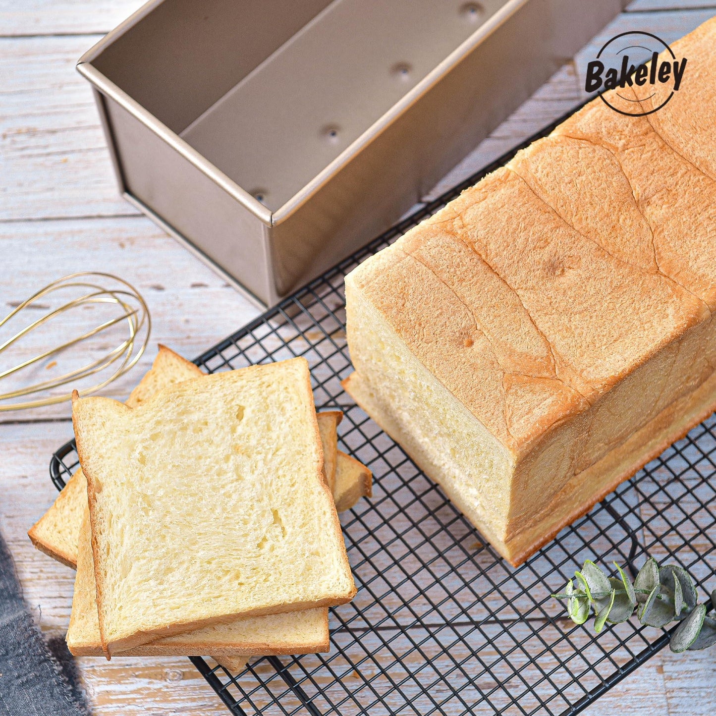 Bakeley Commercial Pullman Loaf Pan with Lid, Dough Capacity Non-stick Rectangle Flat Toast Box for Oven Baking 13.6"×5.4"×4.7"(Champagne Gold) - CookCave