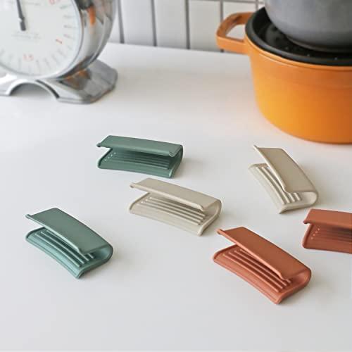 Carrotez Silicone Pot Holders, Heat Resistant Pot Handle Covers for Kitchen, Accessories for Cast Iron or Ceramic Dutch Ovens, 1 Pair (2 pcs) - Cream - CookCave