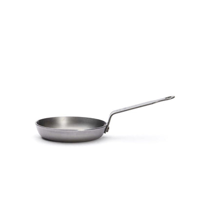 de Buyer MINERAL B Carbon Steel Egg & Pancake Pan - Naturally Nonstick - Made in France - CookCave