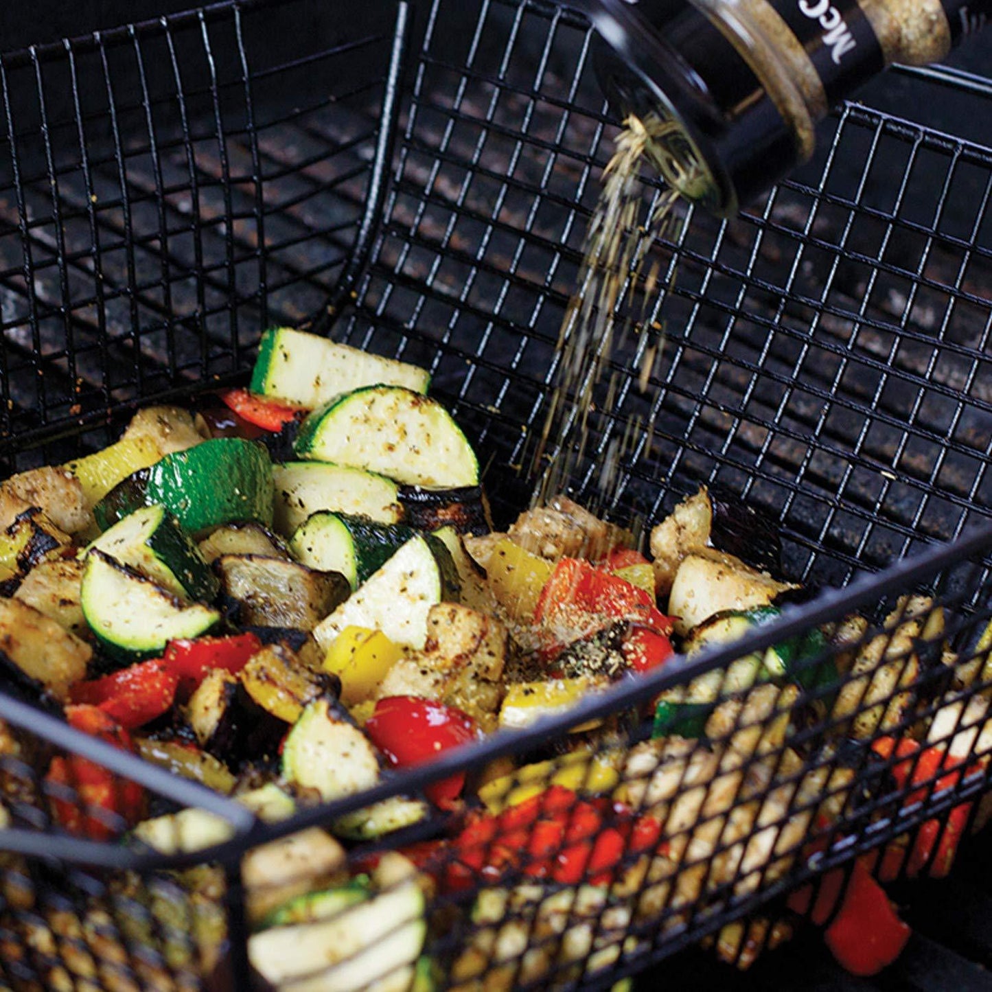 McCormick Grill Mates Everyday Blends Grilling Variety Pack (Montreal Steak, Montreal Chicken, Roasted Garlic & Herb, Hamburger), 4 Count - CookCave