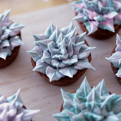 Wilton Navy Blue and Gold Piping Tips and Cake Decorating Supplies Set, 17-Piece - CookCave